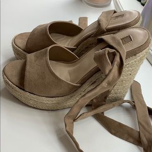 Forever 21 Tie up Wedges (5.5)